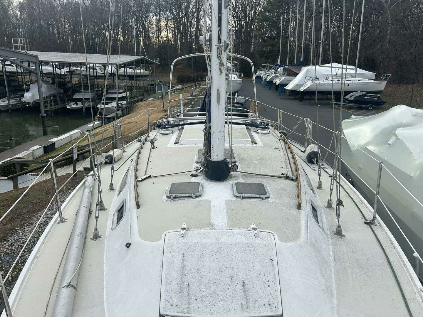 1985 Catalina 36 Tall Rig - Image 49
