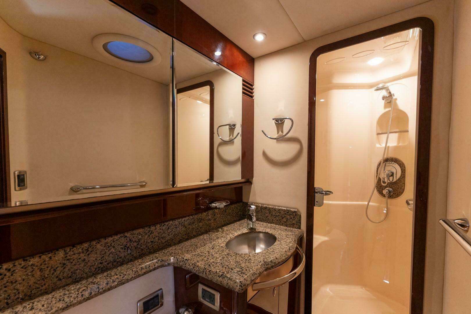 2008 Sea Ray 58 Sedan Bridge - Image 31