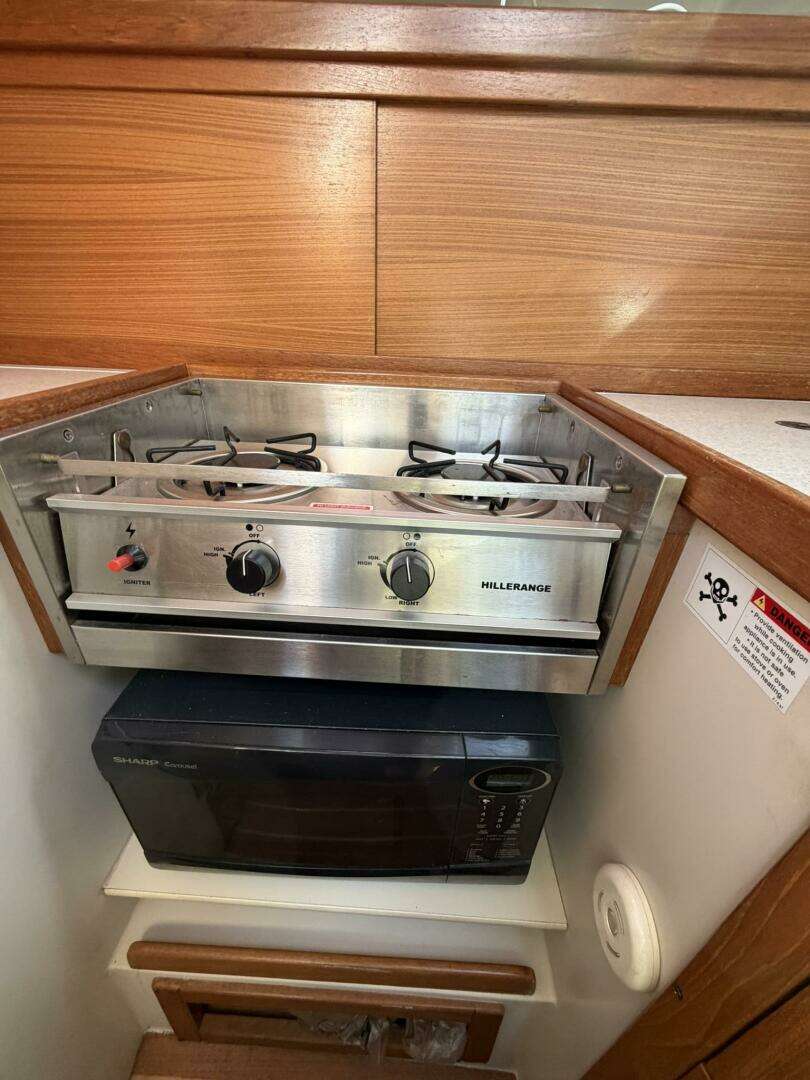 2010 Catalina 309 - Image 30