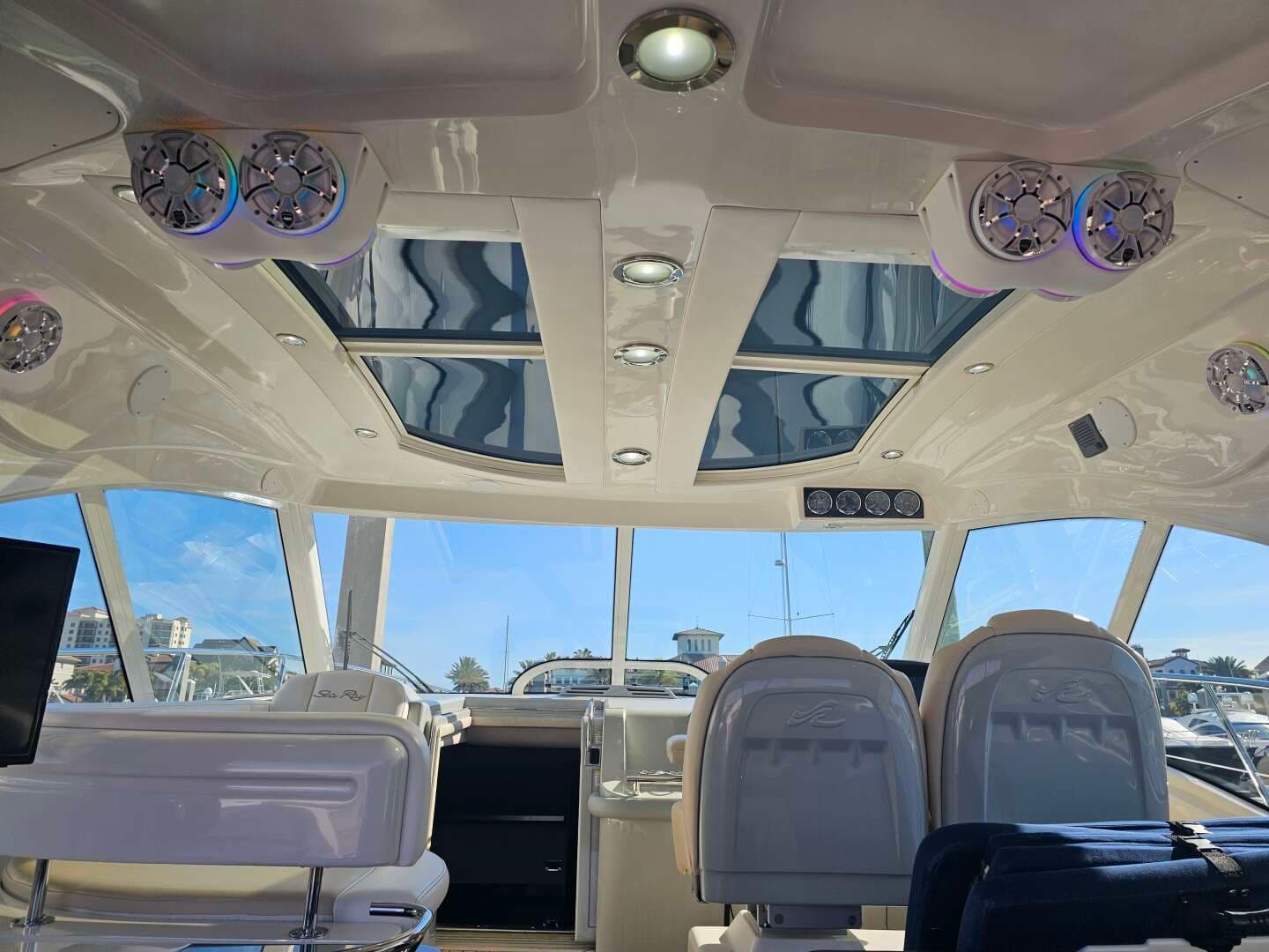 2012 Sea Ray 50 SUNDANCER - Image 28