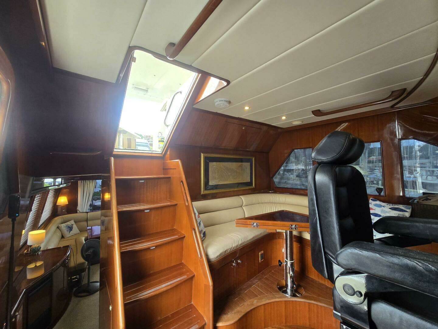 2006 Hampton 558 - Image 15