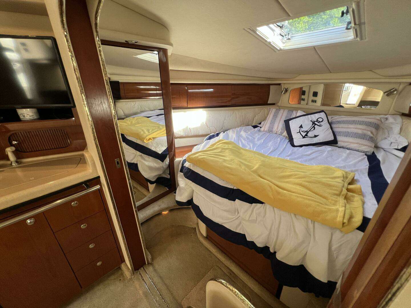 2002 Sea Ray 360 Sundancer - Image 25
