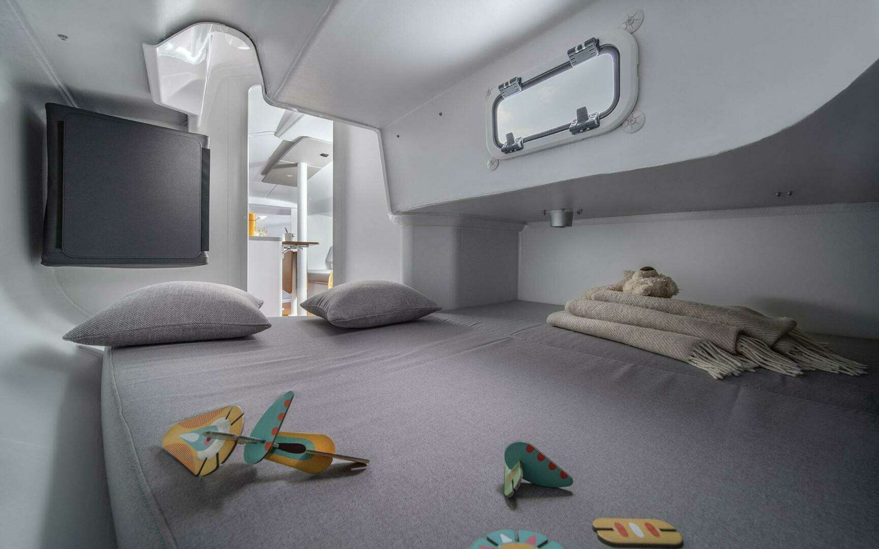 2026 Beneteau First 30 - Image 13
