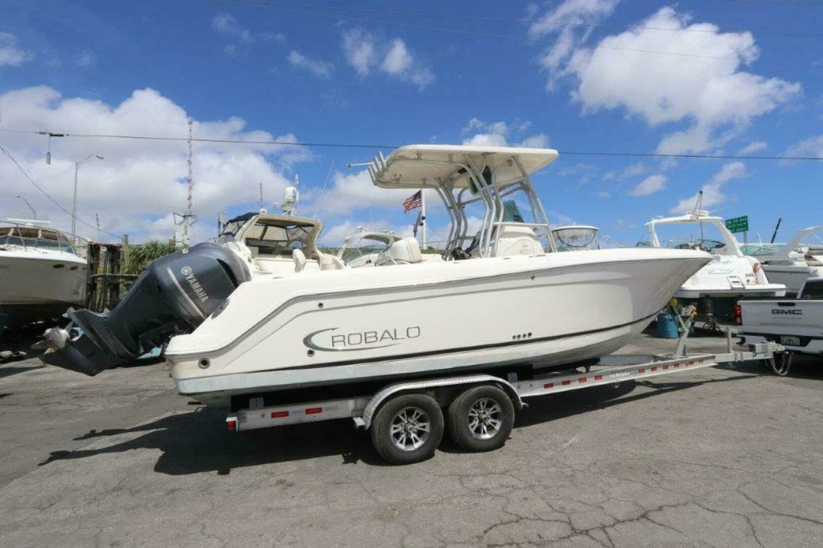 2017 Robalo R260 Center Console - Image 4