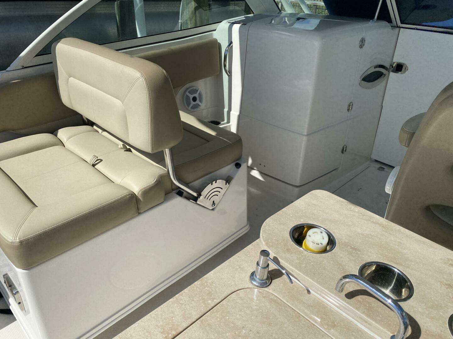 2018 Sailfish 275 Dual Console - Image 22