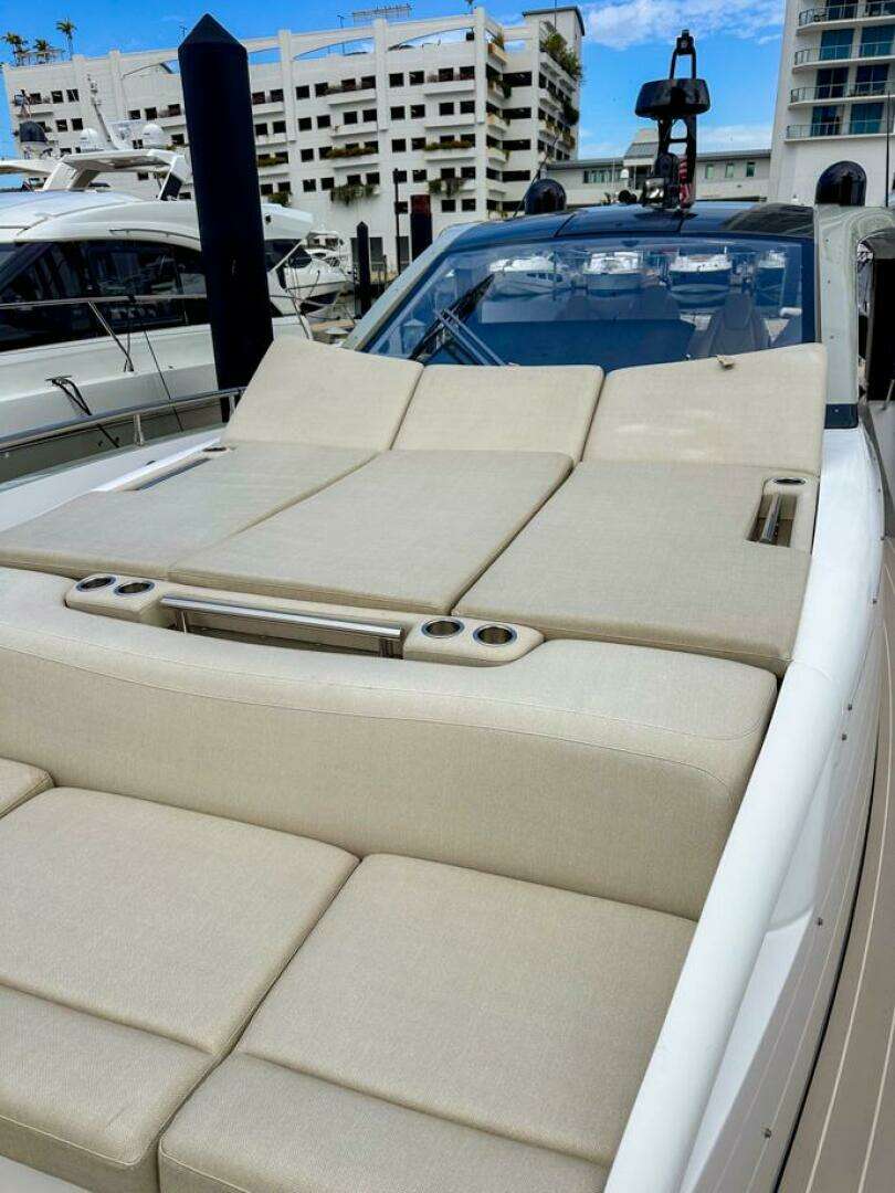 2023 Azimut Verve 47 - Image 33