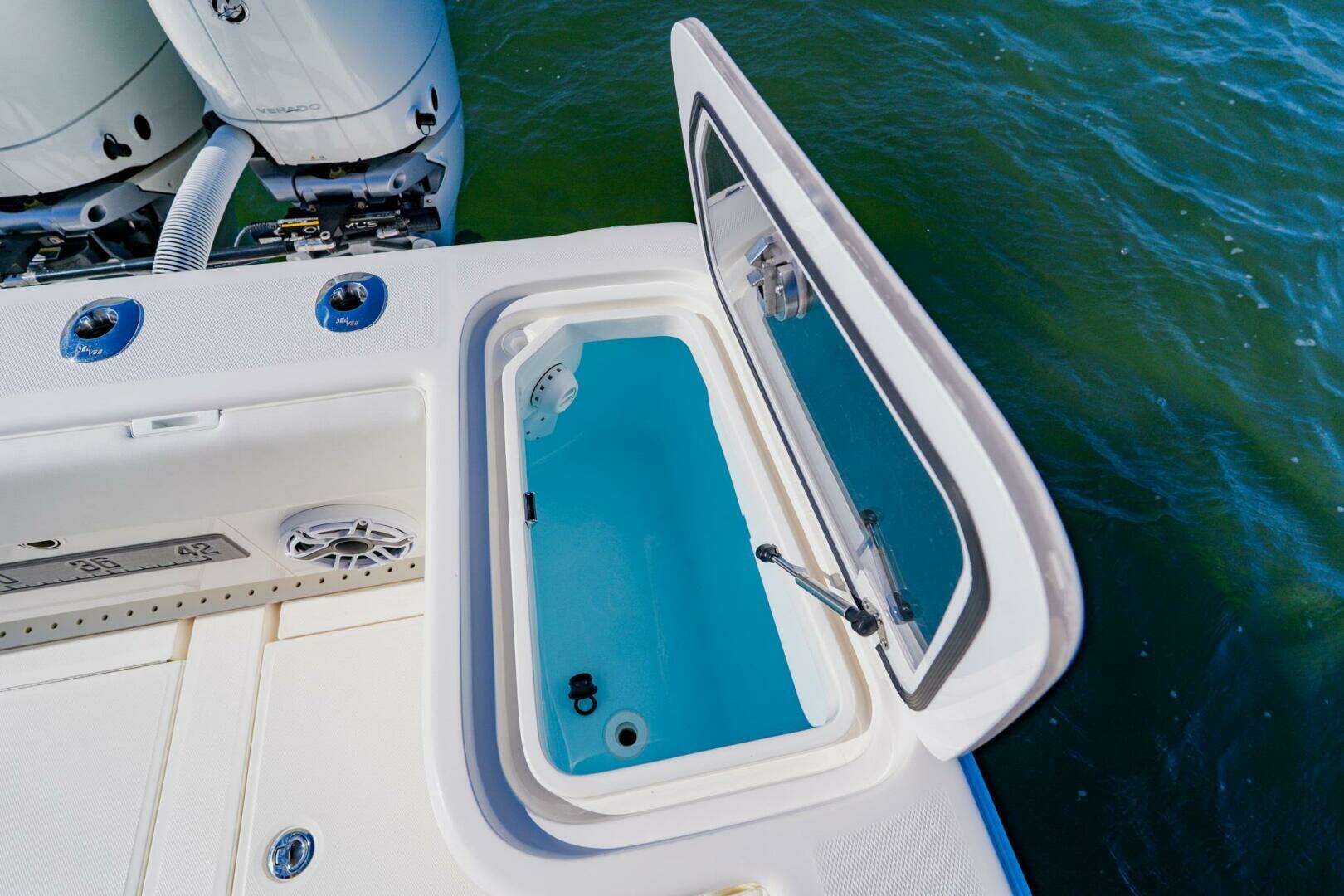 2025 SeaVee 370z - Image 33