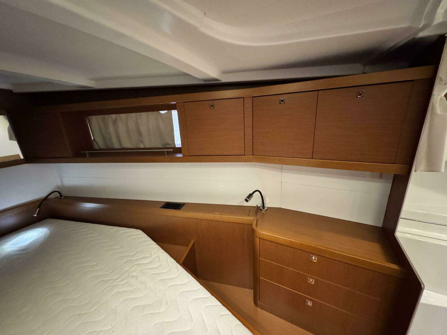 2014 Beneteau Oceanis 48 - Image 44