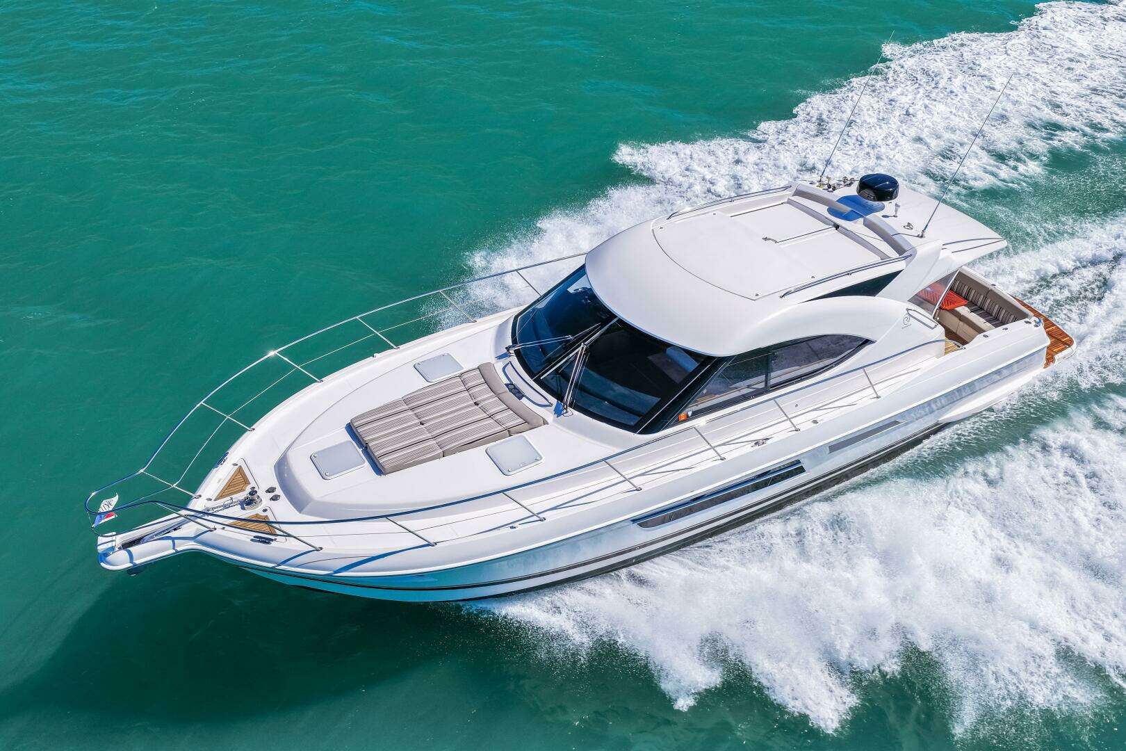 2016 Riviera 5000 Sport Yacht - Image 23