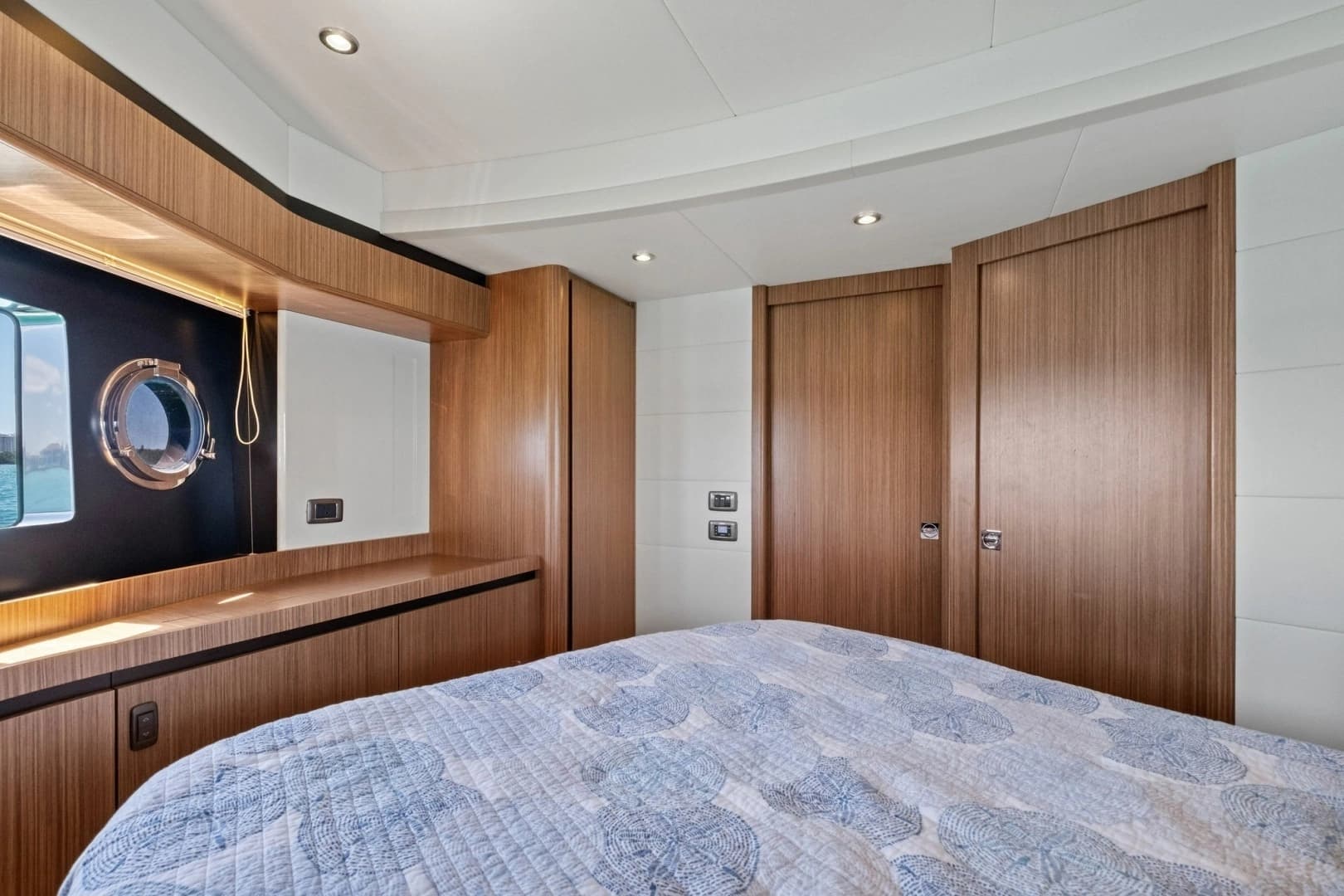 2019 Absolute 52 Navetta - Image 36