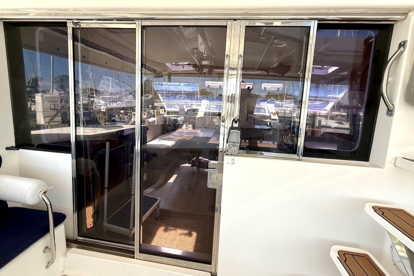 2010 Leopard 46 - Image 48