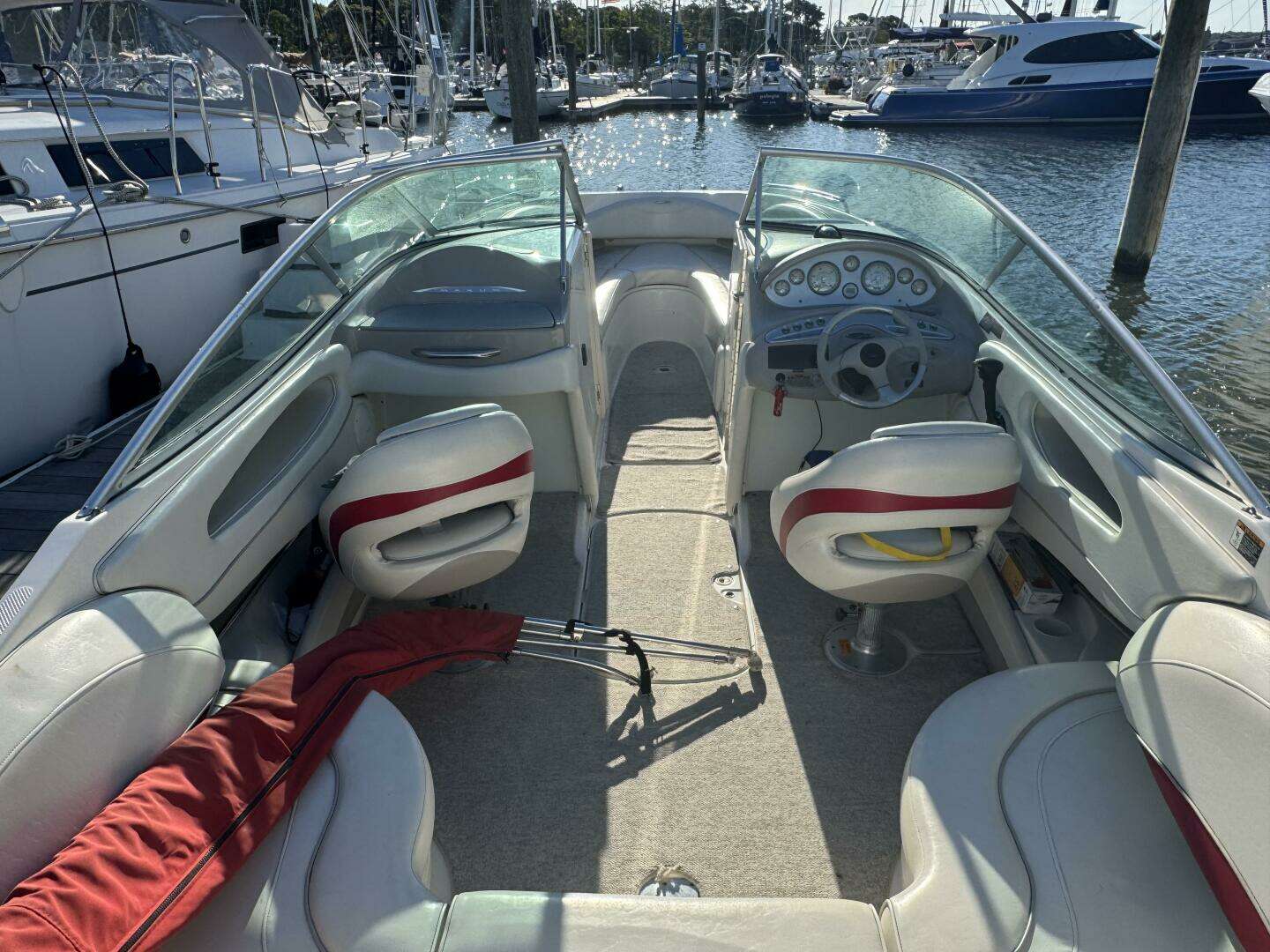 2004 Maxum 2400 SCR - Image 19