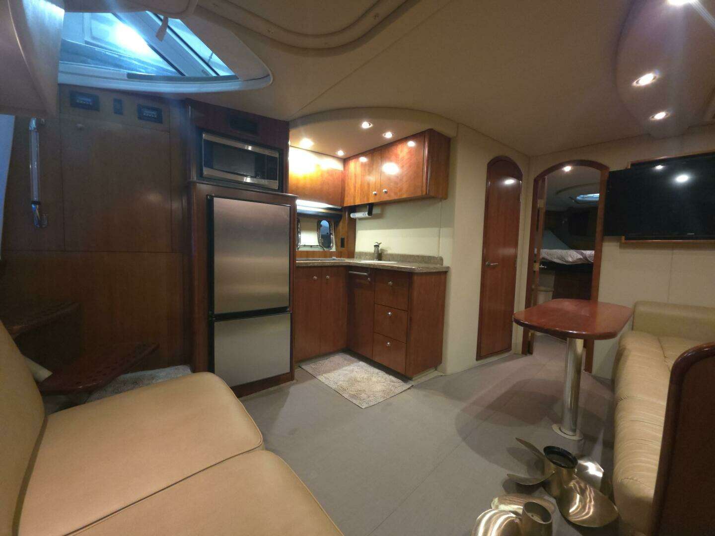 2008 Cruisers Yachts — - Image 6