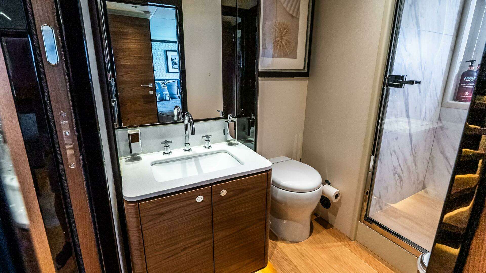 2022 Absolute 64 Navetta - Image 101