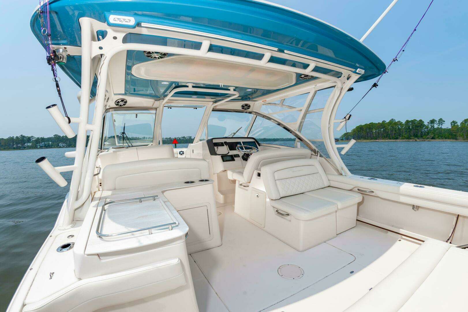 2022 Grady-White — - Image 32