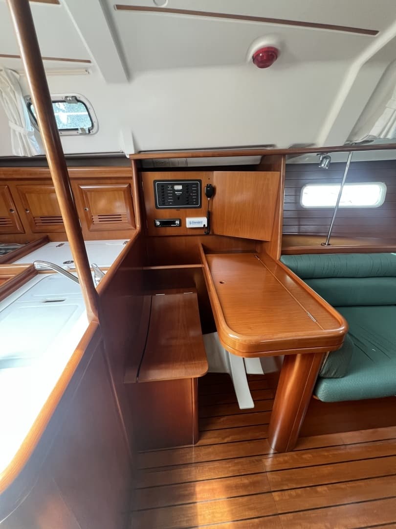 2002 Beneteau Oceanis 361 - Image 5