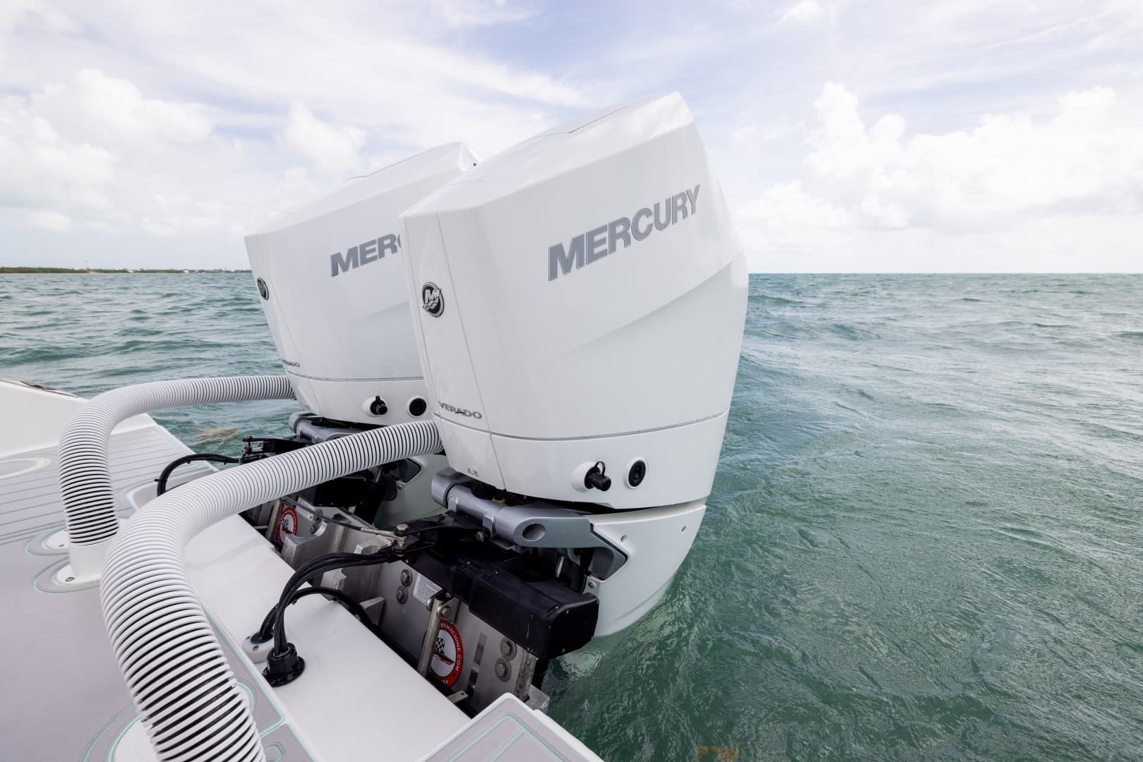 2025 SeaHunter Floridian - Image 42