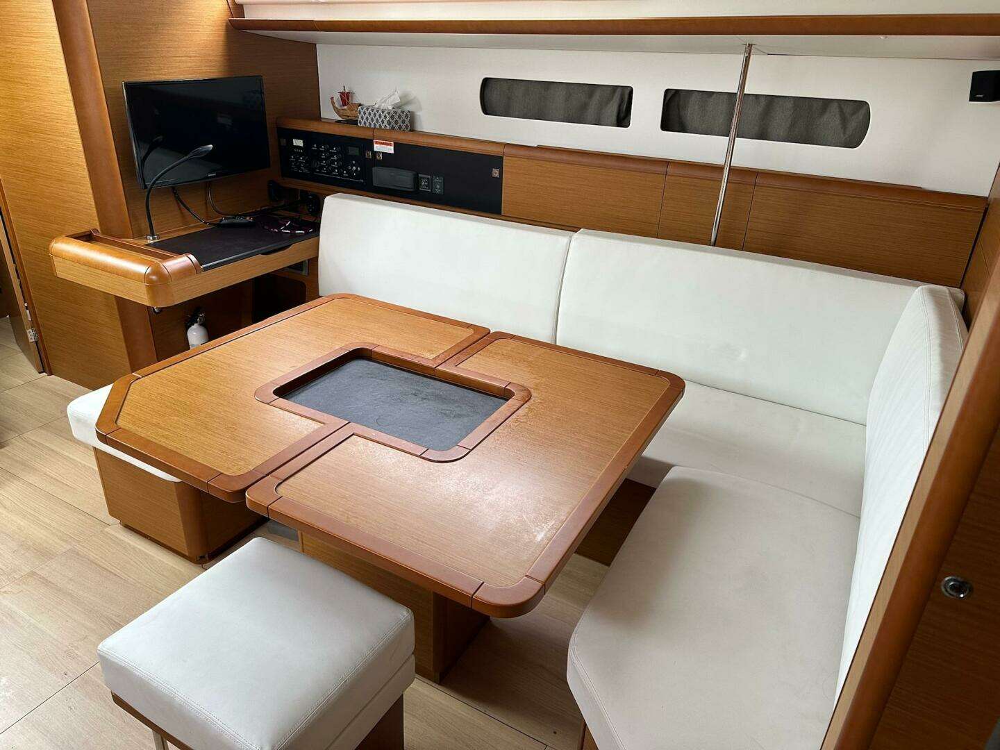 2018 Jeanneau Sun Odyssey 479 - Image 31