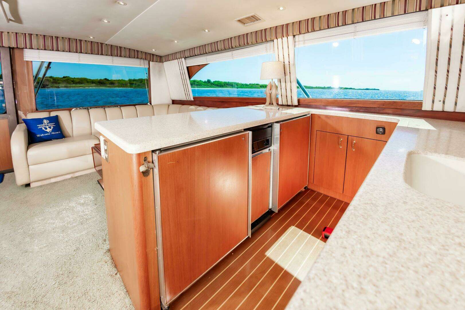 2000 Ocean 48 Supersport - Image 33