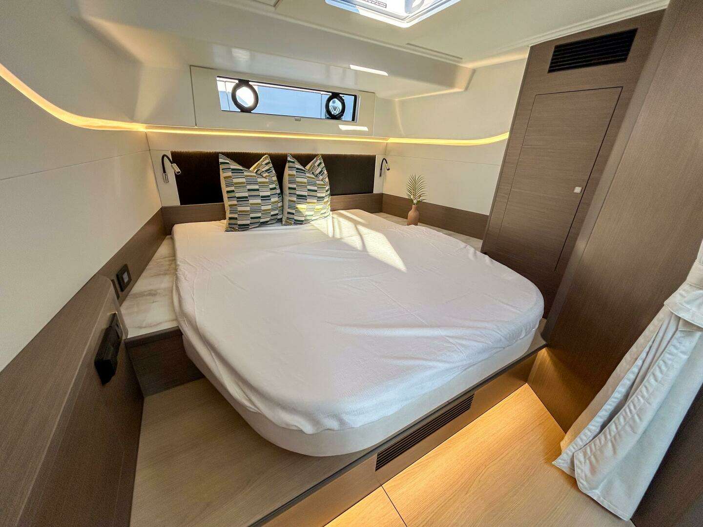 2026 Beneteau Gran Turismo 40 - Image 8
