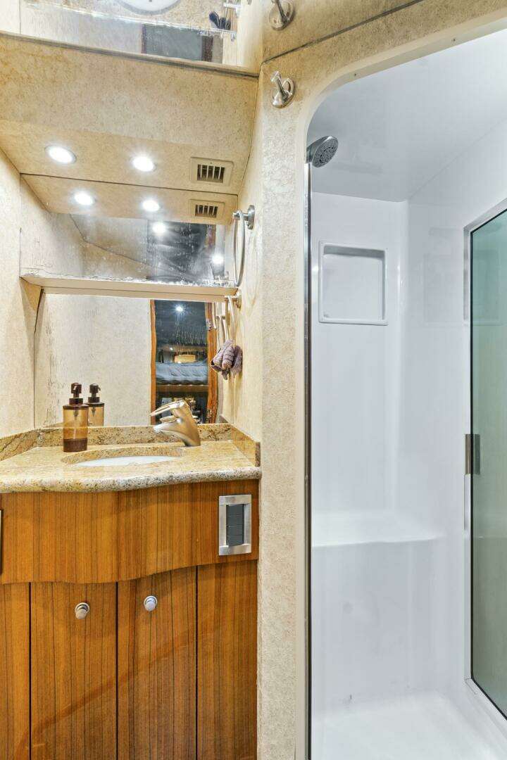 2008 Viking 74 Enclosed Bridge - Image 41