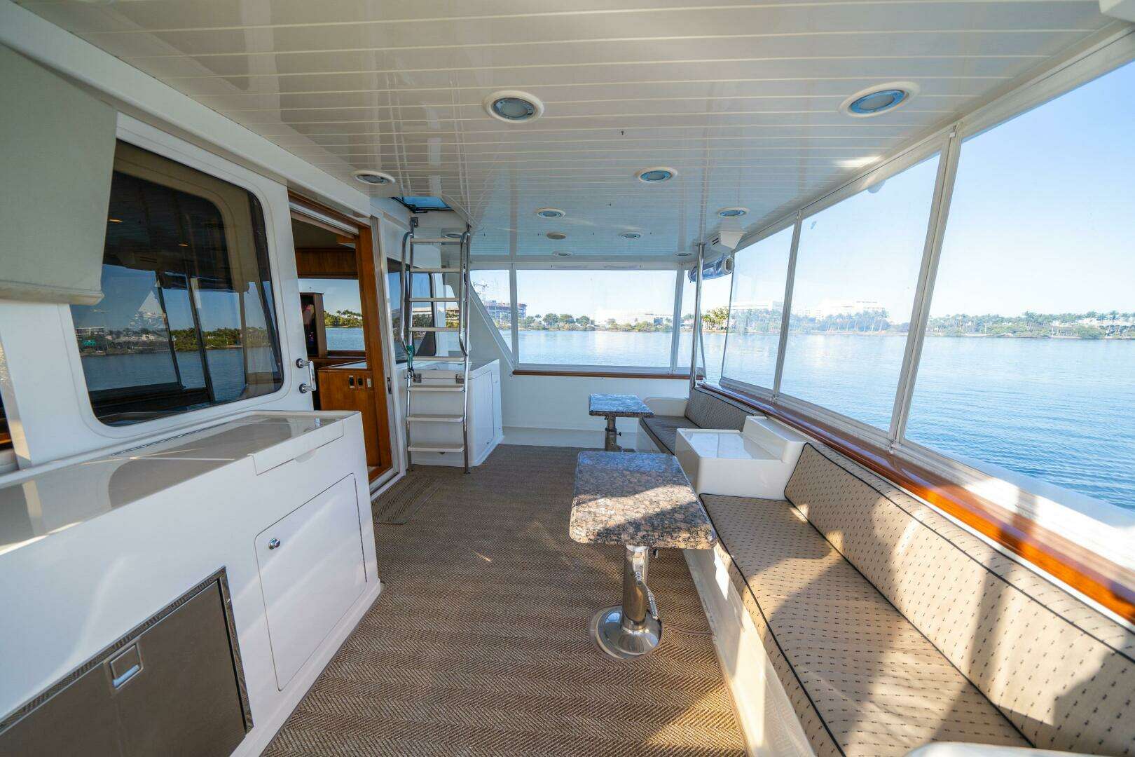 2006 Offshore Yachts 72 Pilothouse - Image 13