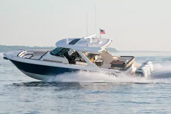 2021 Tiara Sport 38LS