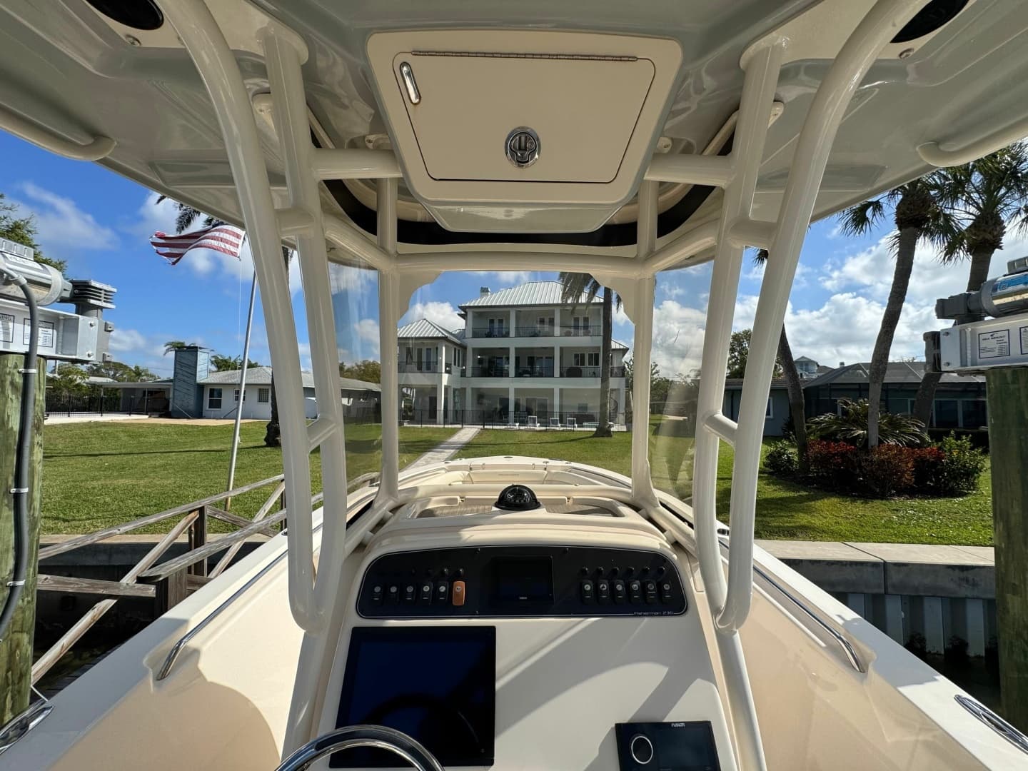 2023 Grady-White Fisherman 236 - Image 23