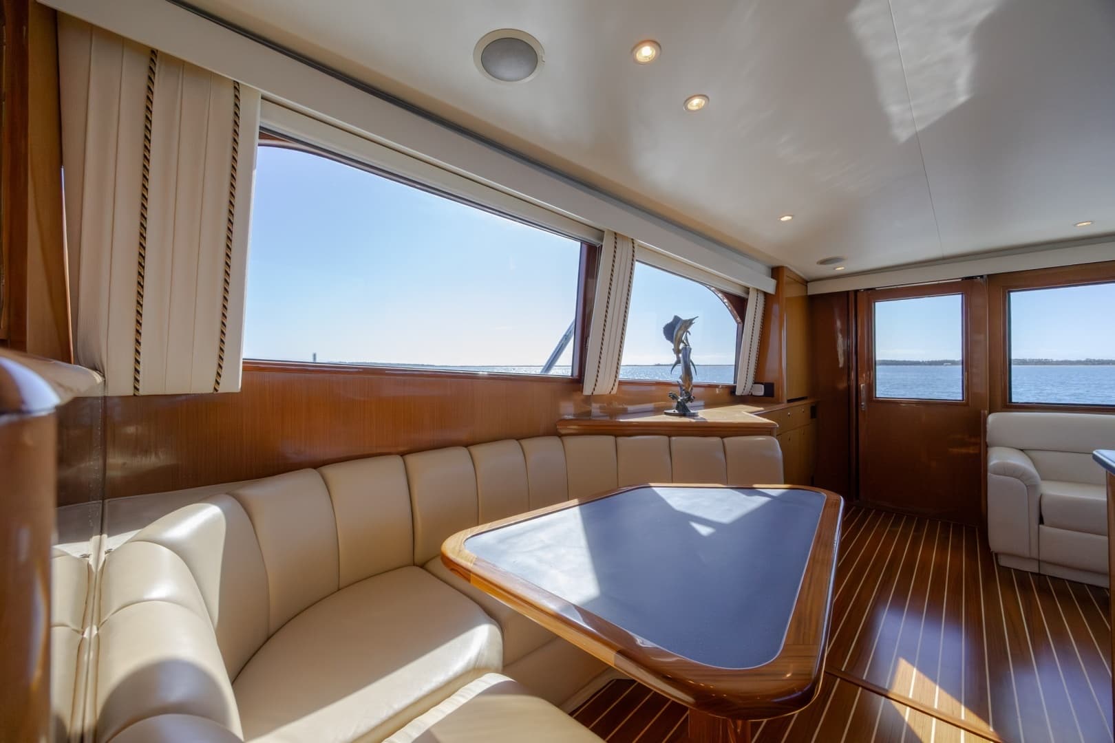 2000 Viking 55 Convertible - Image 58