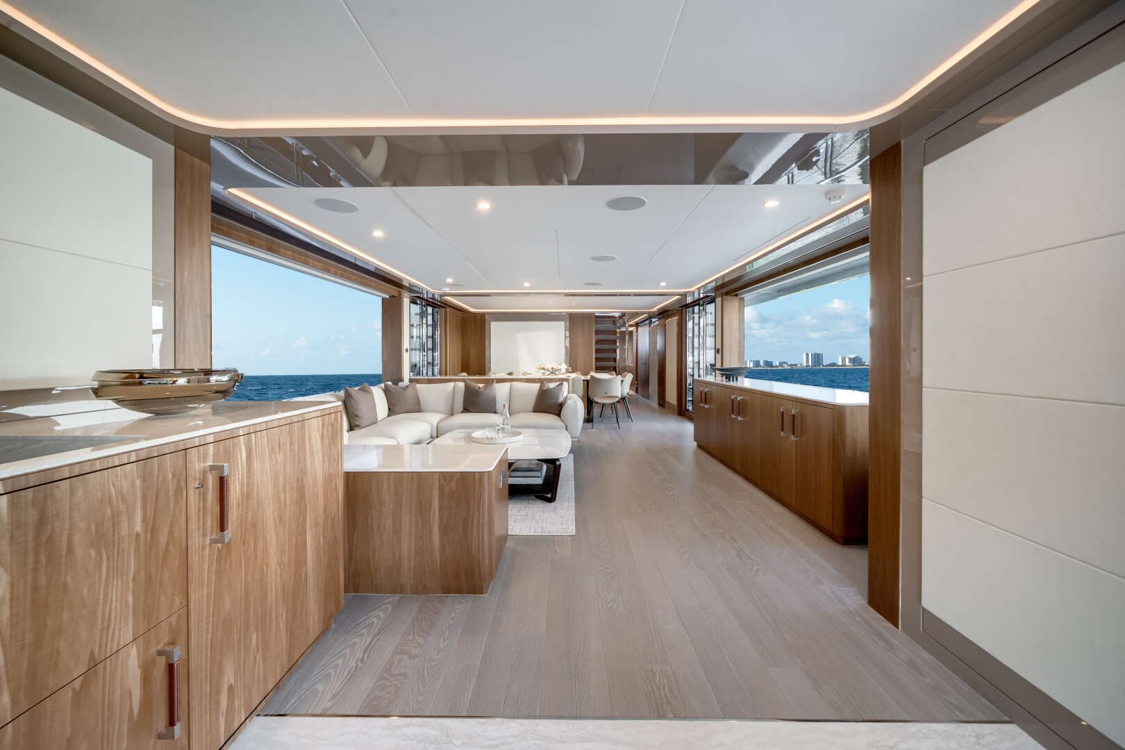 2026 Ocean Alexander 30R - Image 28