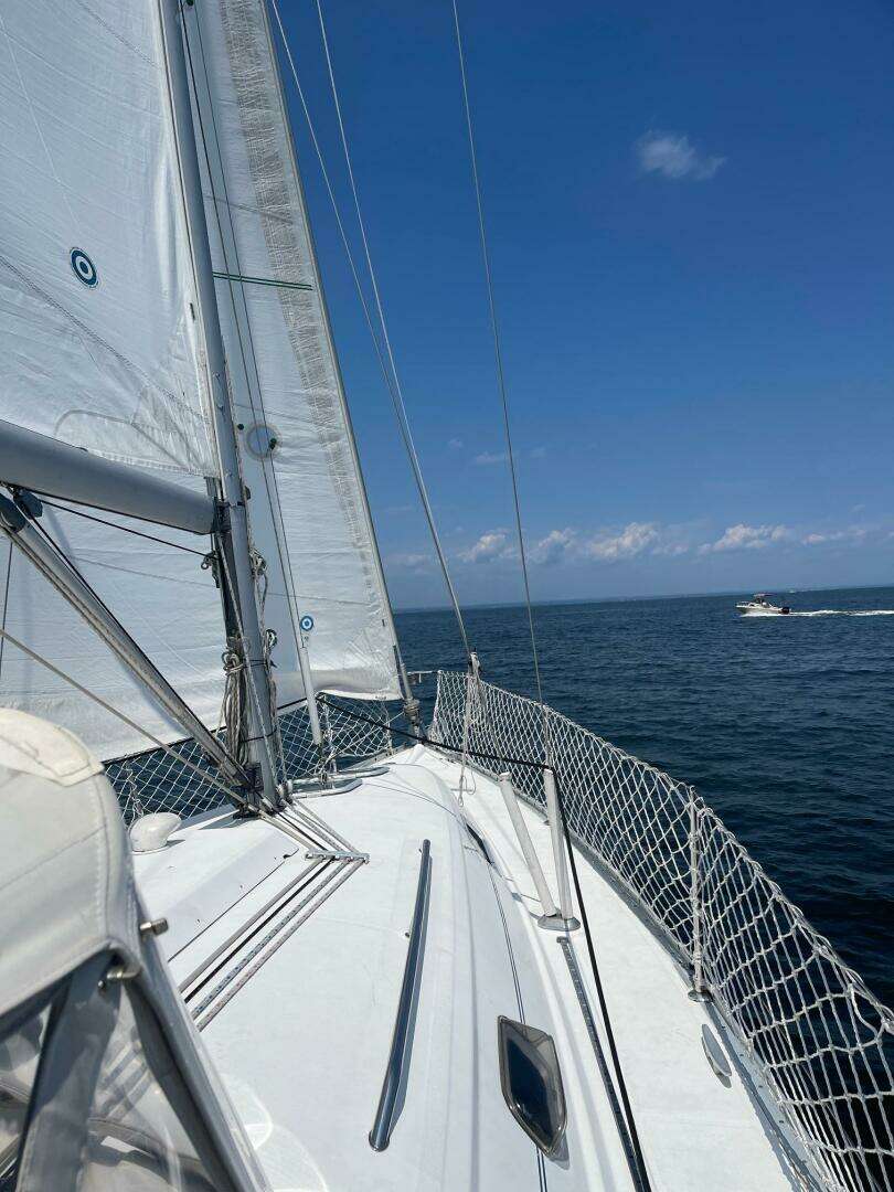2000 Beneteau 331 - Image 2