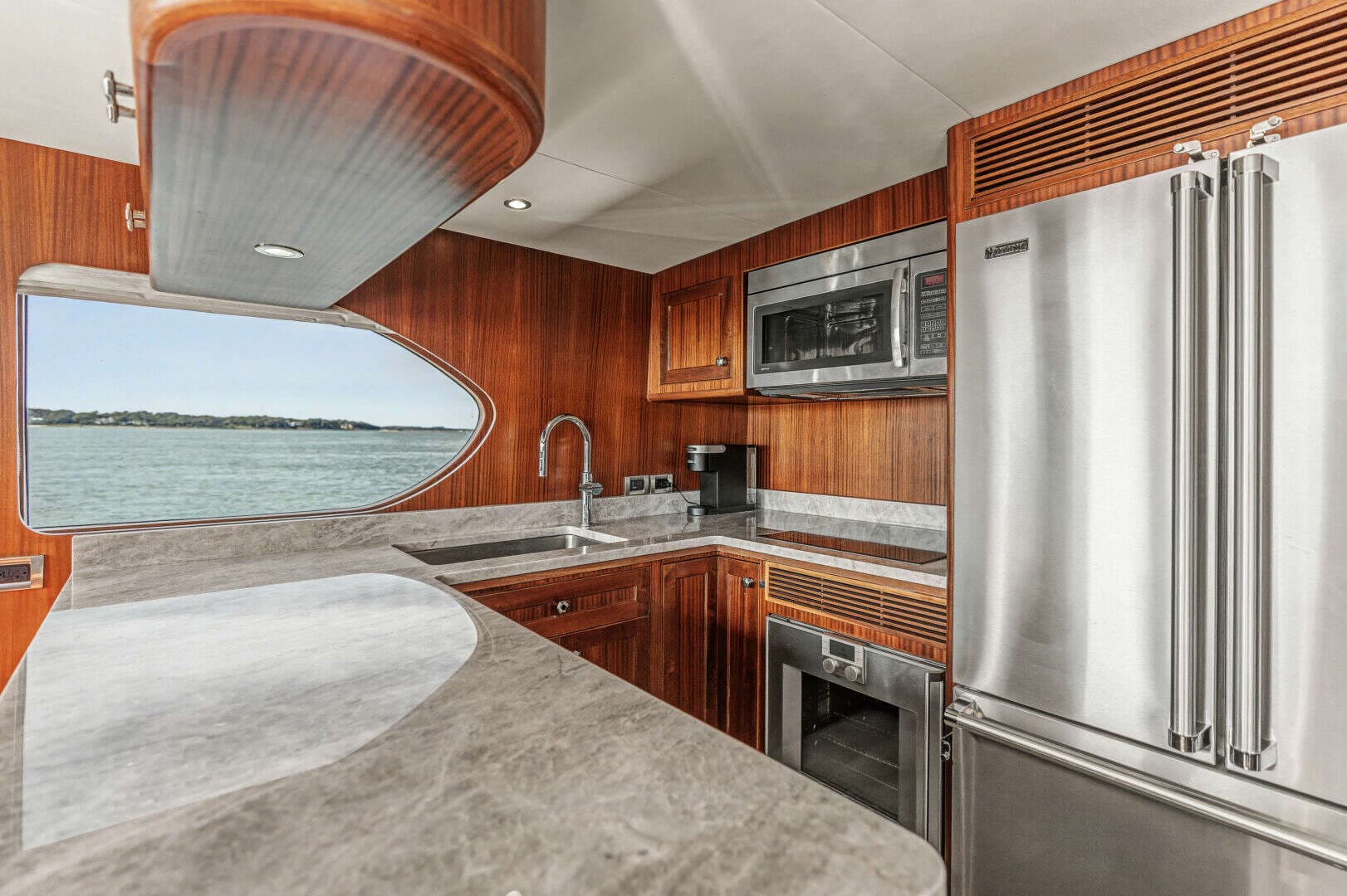 2013 Ocean Alexander 65 PILOTHOUSE - Image 29