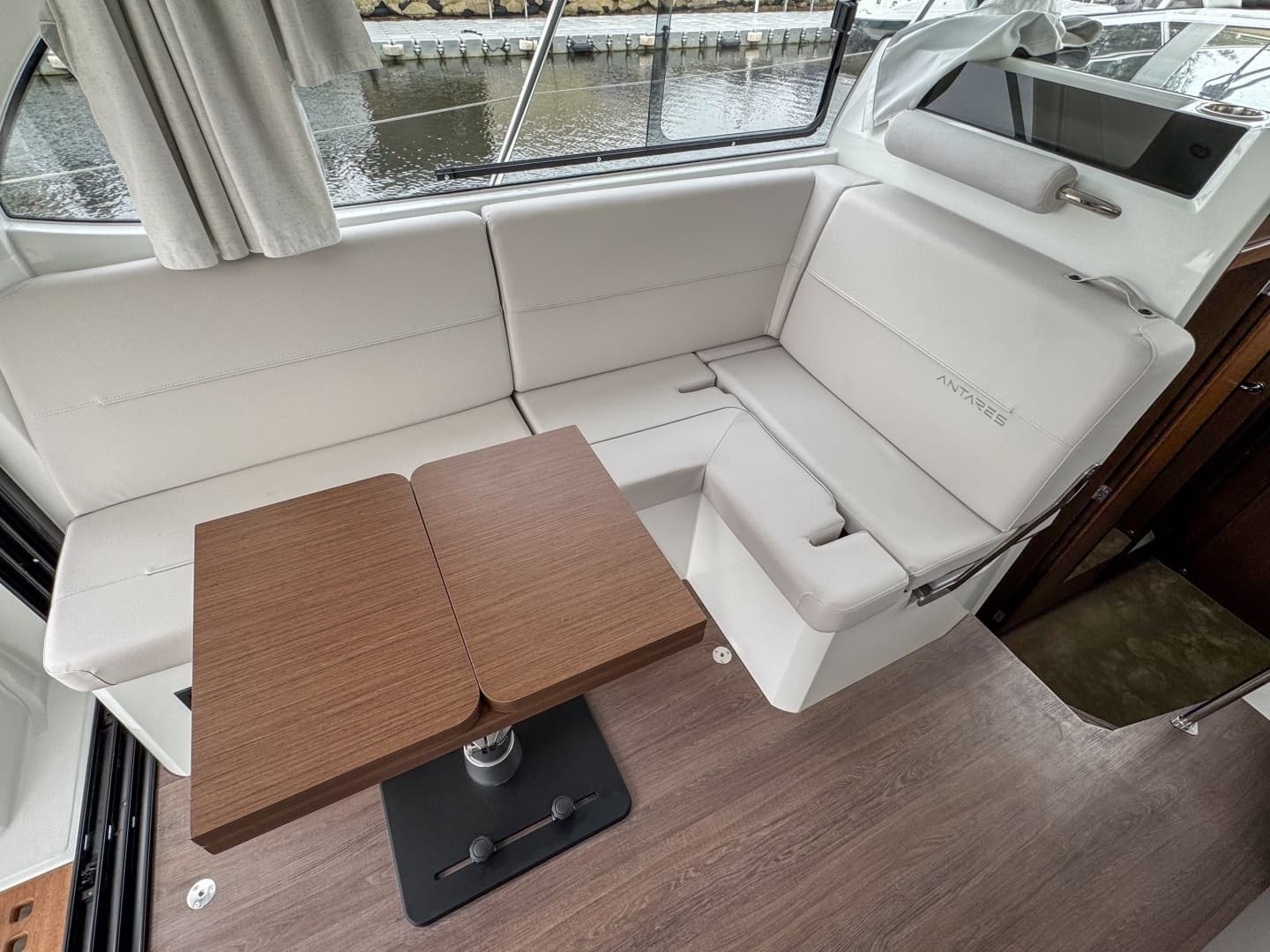 2026 Beneteau Antares 11 - Image 17