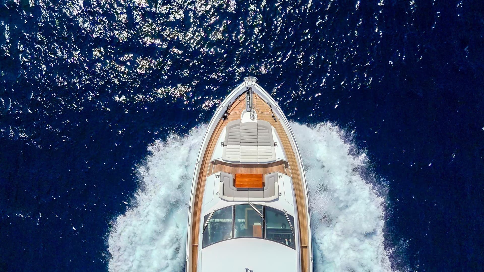 2017 Sunseeker 86 Yacht - Image 5