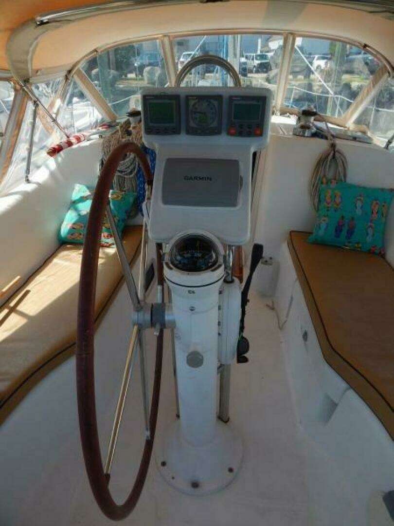 2004 Beneteau 373 - Image 18