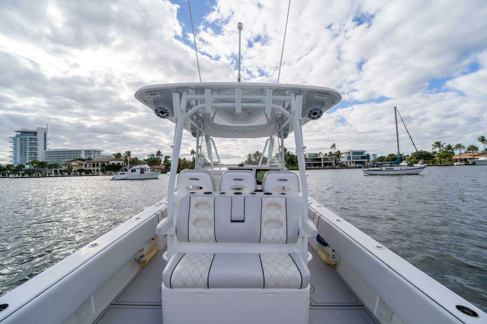 2023 Contender 39 Fisharound - Image 7