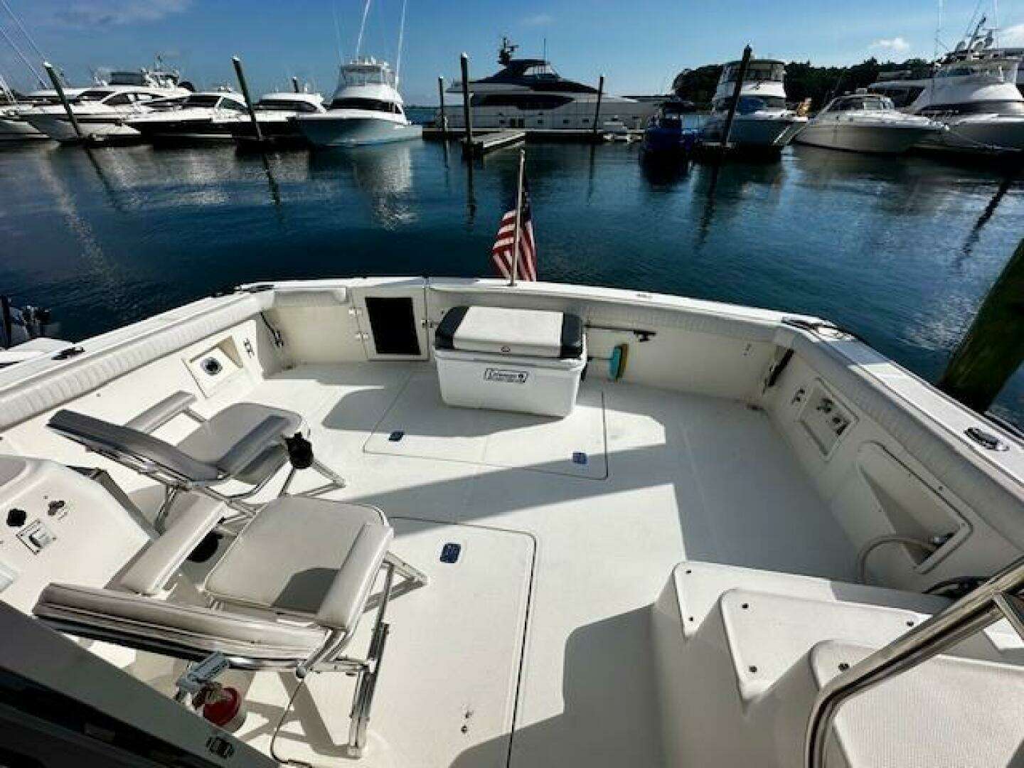 2001 Silverton 42 Convertible - Image 2