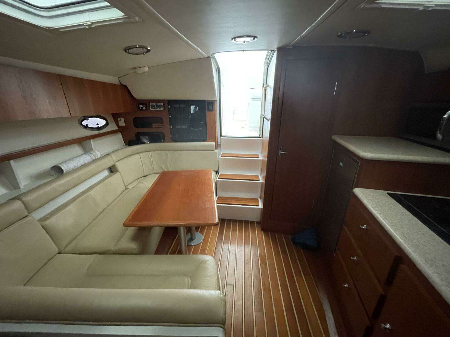 2003 Tiara Yachts 3100 Open - Image 15