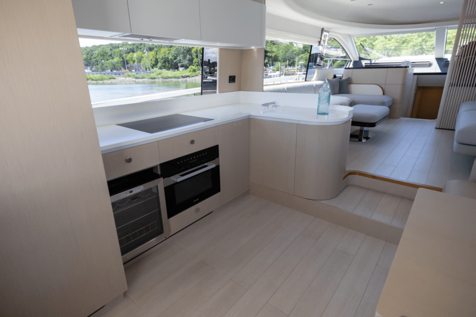 2025 Azimut Fly 68 - Image 17