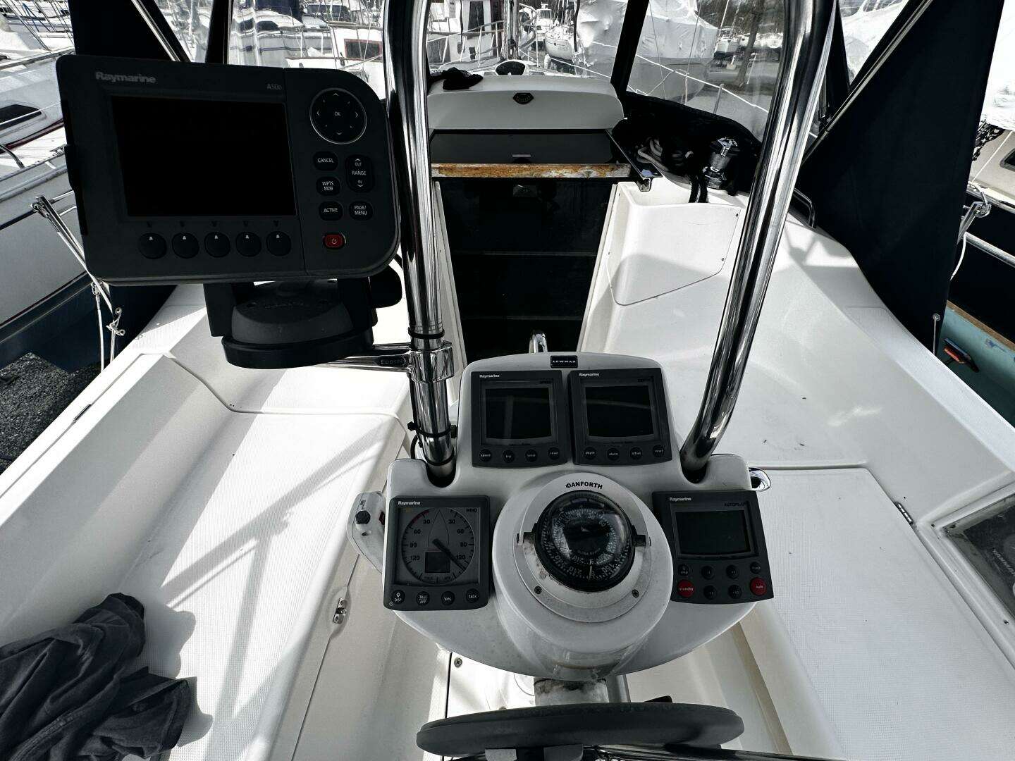 2004 Hunter — - Image 10