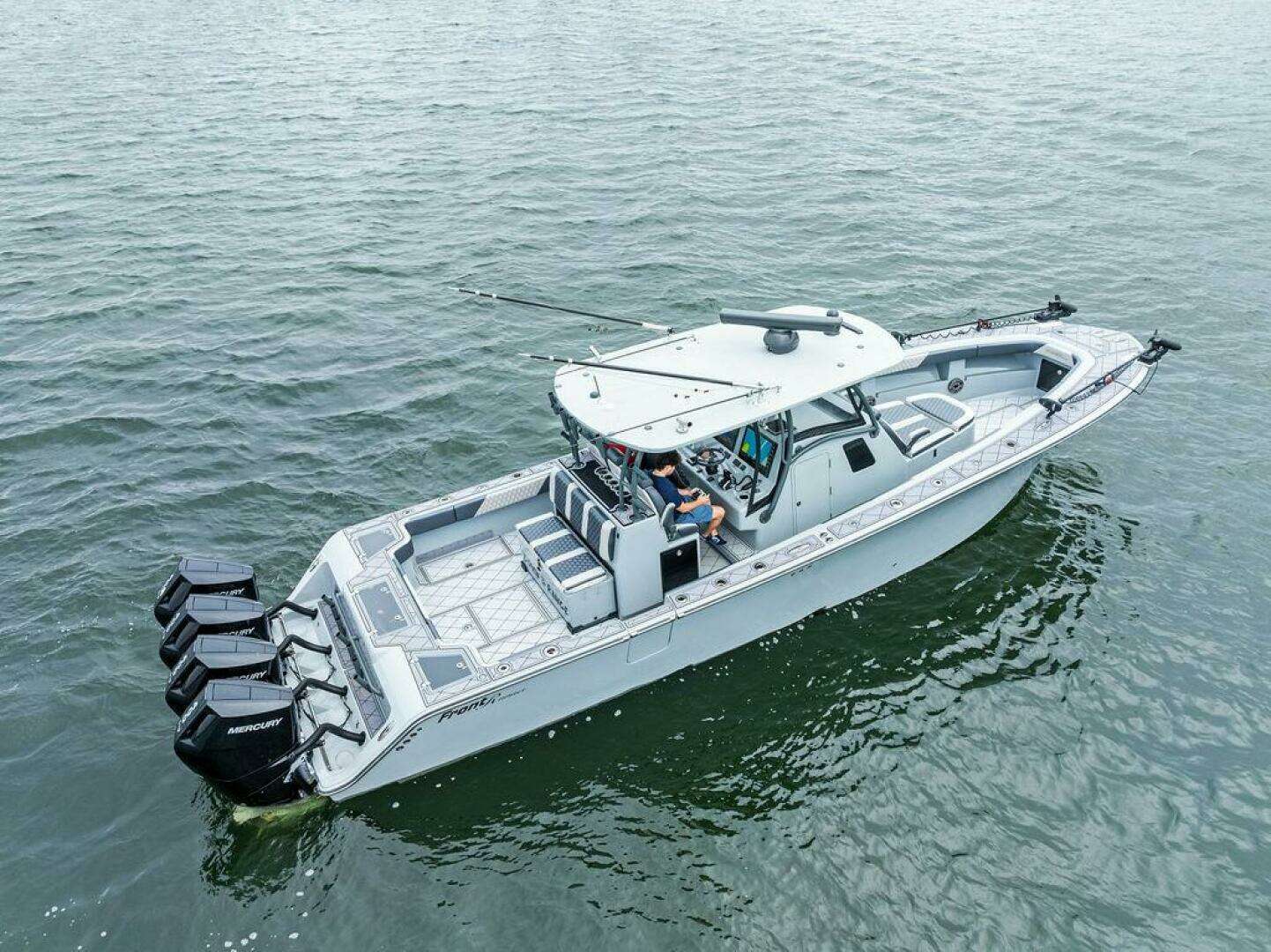 2020 Front Runner 39 CC - Image 6