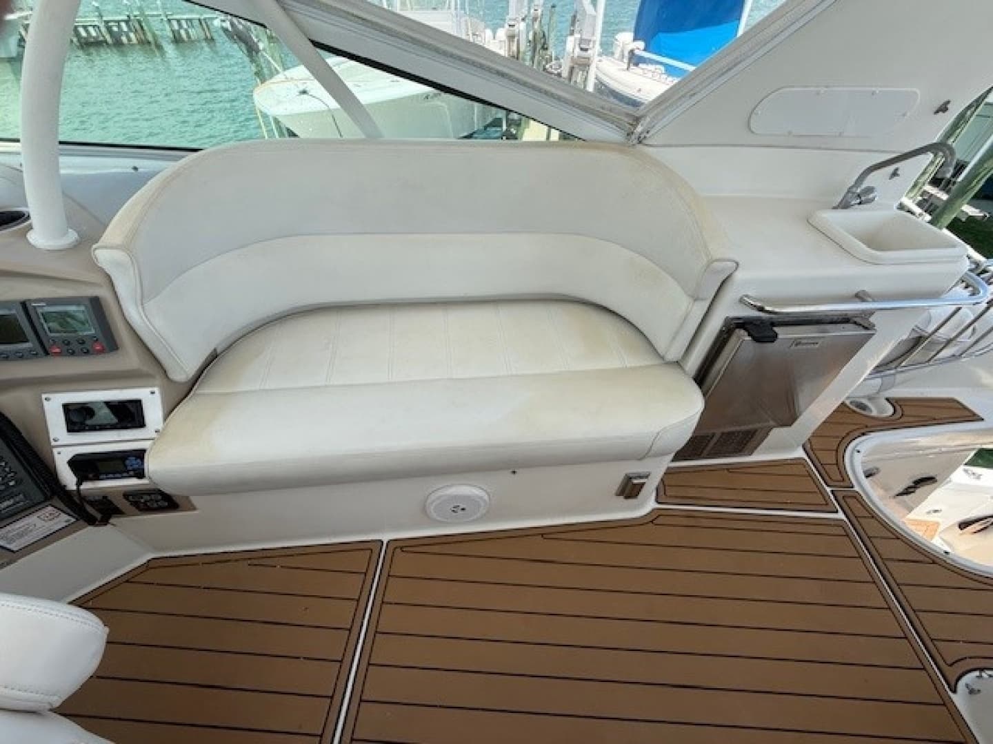 2005 Carver 46 Voyager - Image 32