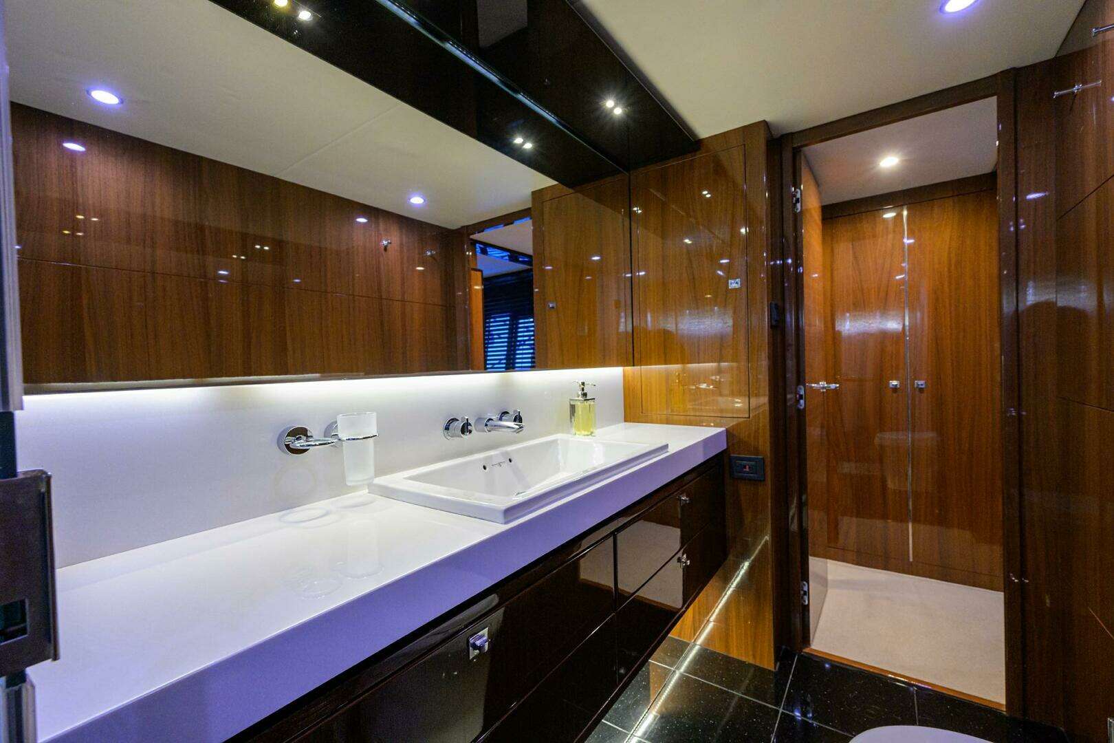 2013 Princess V72 Express Yacht - Image 28