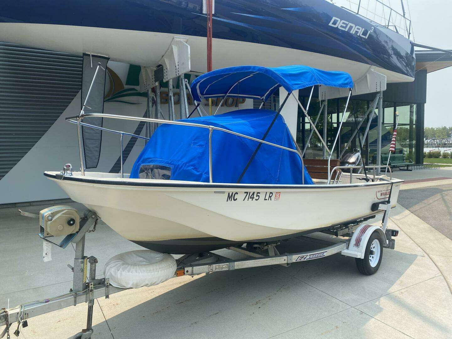 1981 Boston Whaler 17 Montauk - Image 3