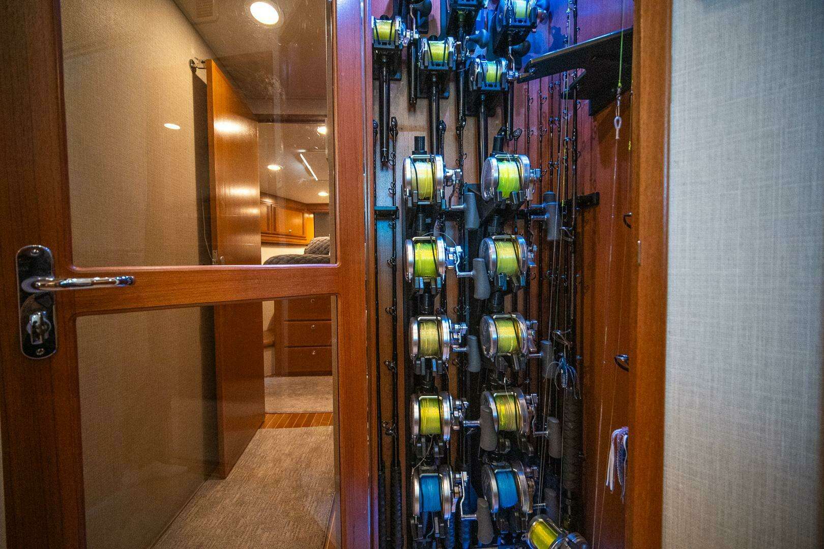 2009 Cabo 52 Flybridge - Image 45