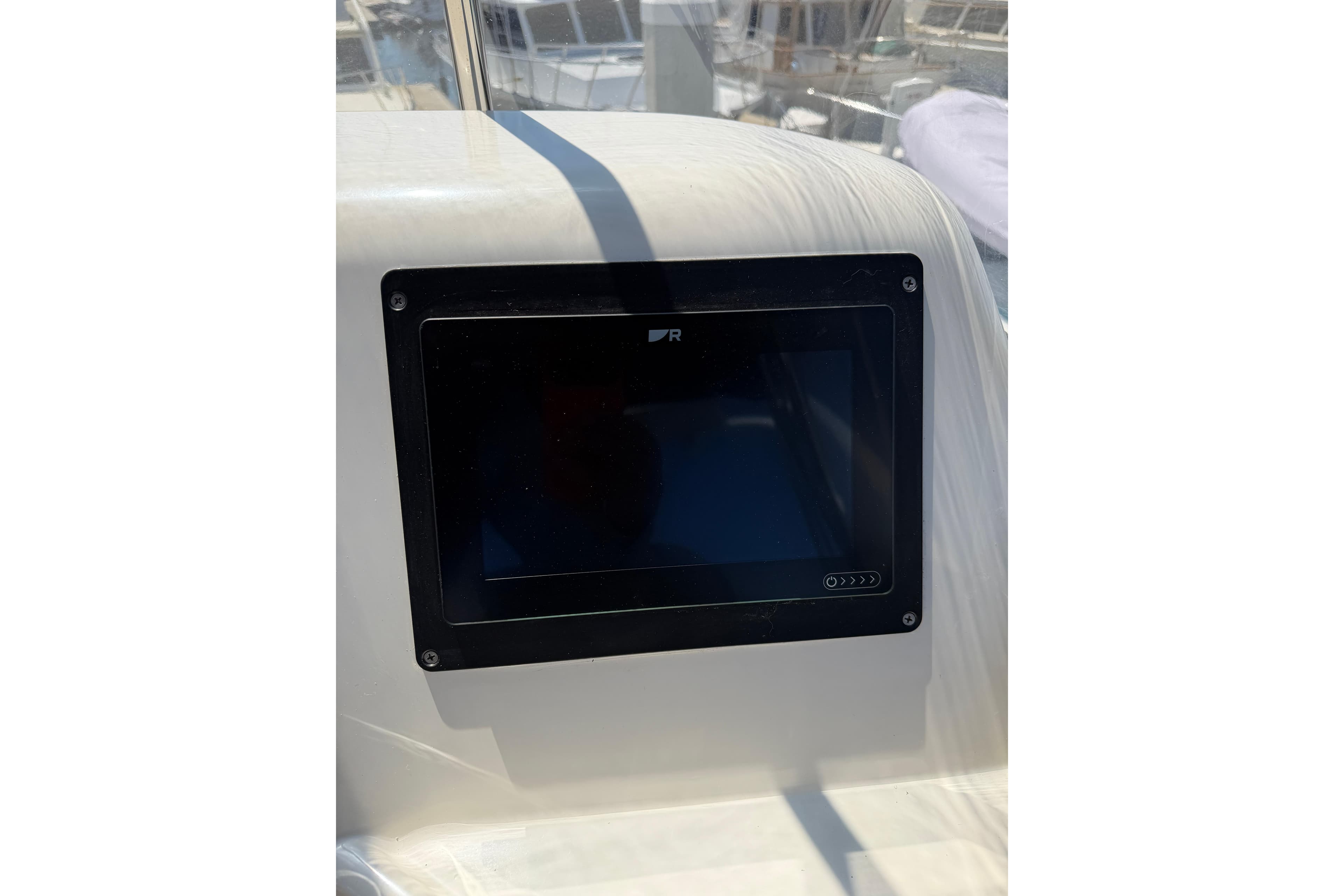 Dashboard screen on a 2007 Silverton 33 Convertible boat.