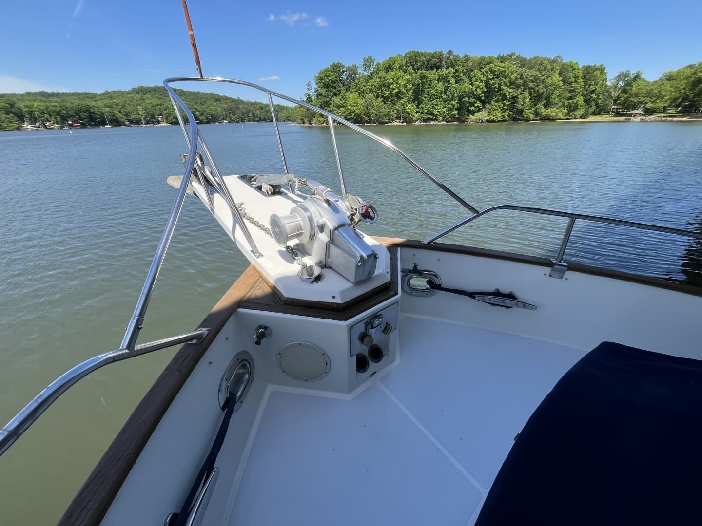 1987 Grand Banks 49 Motor Yacht - Image 12