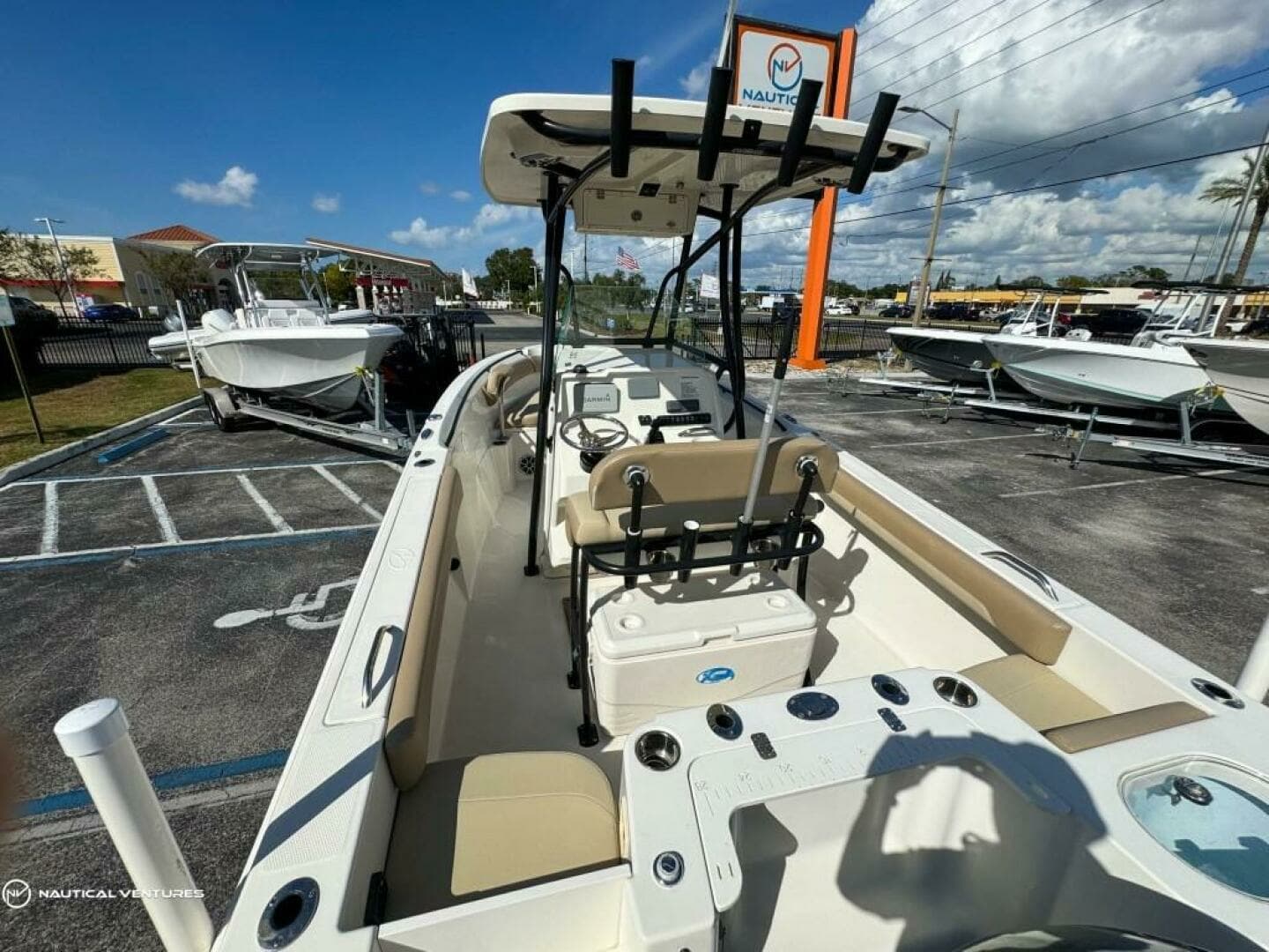 2019 Sailfish 220 CC - Image 18
