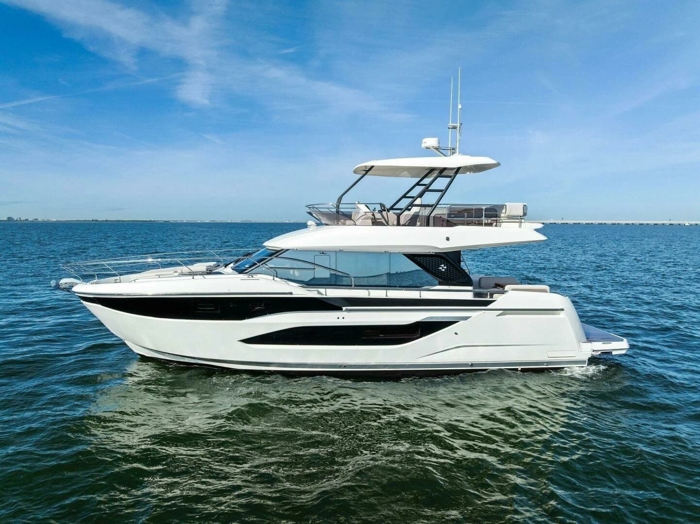 2026 Prestige F4.9 - Image 75