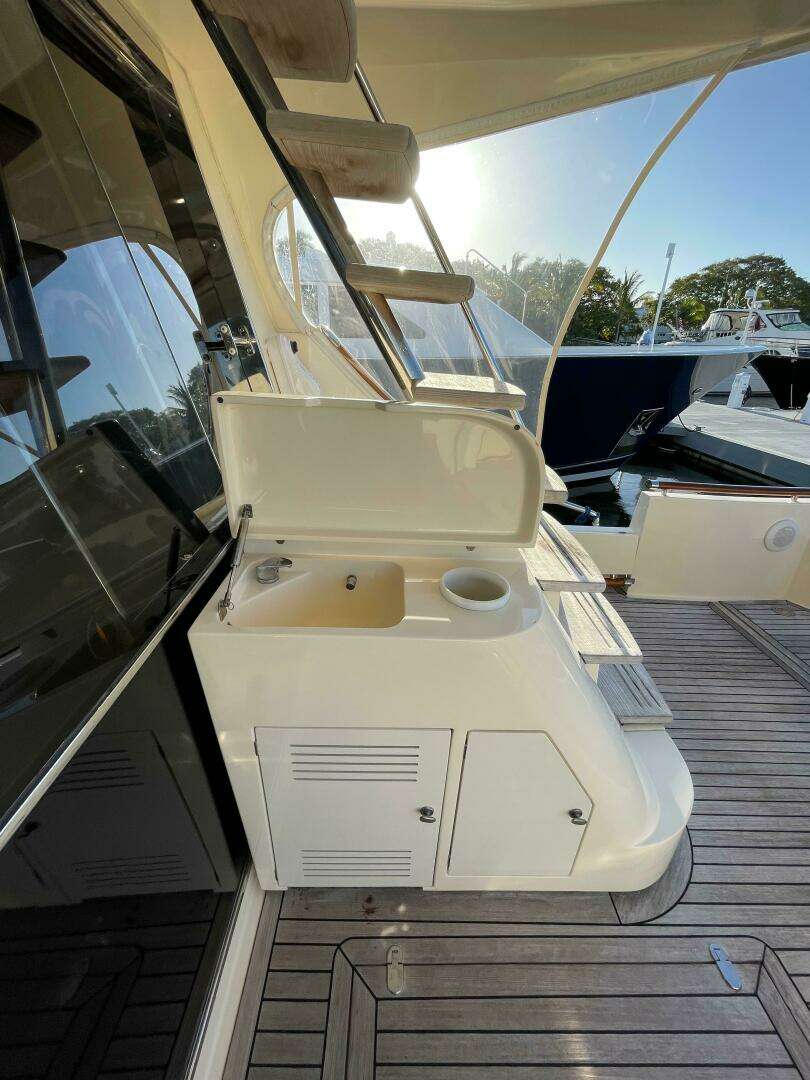 2006 Mochi Craft 74' Dolphin - Image 41